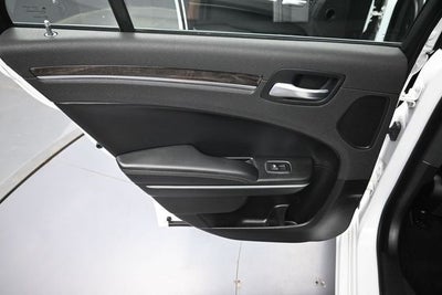 2022 Chrysler 300 Touring