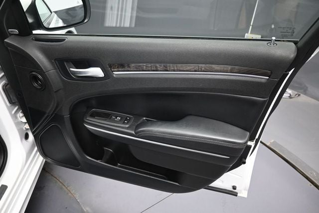 2022 Chrysler 300 Touring