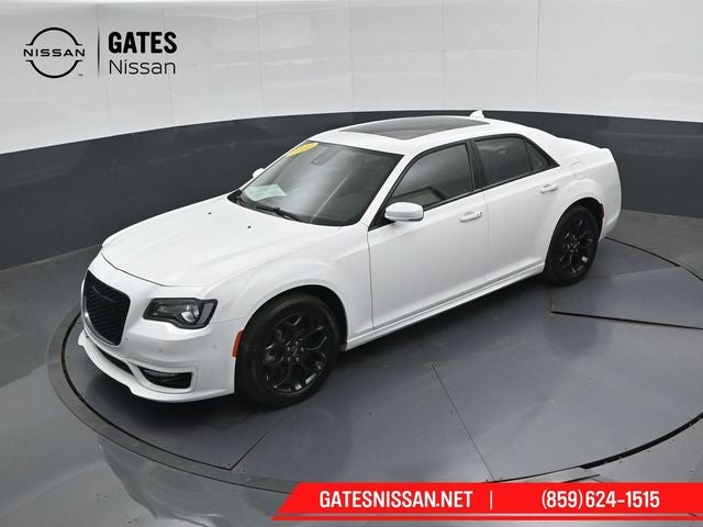 2022 Chrysler 300 Touring