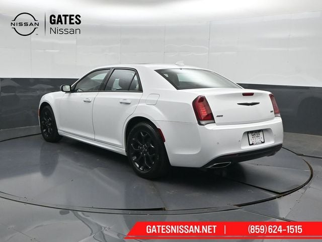 2022 Chrysler 300 Touring