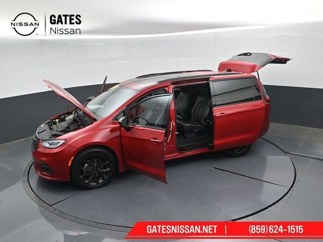 2025 Chrysler Pacifica Limited