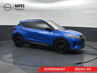2022 Nissan Kicks SR