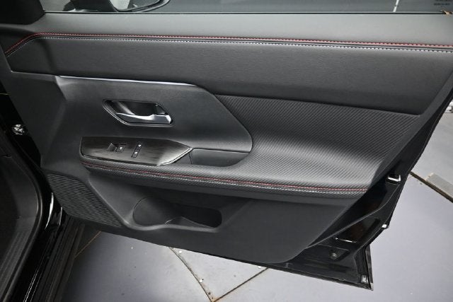 2027 Nissan Kicks SR