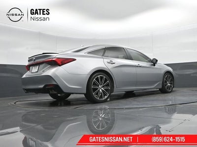 2019 Toyota Avalon XSE