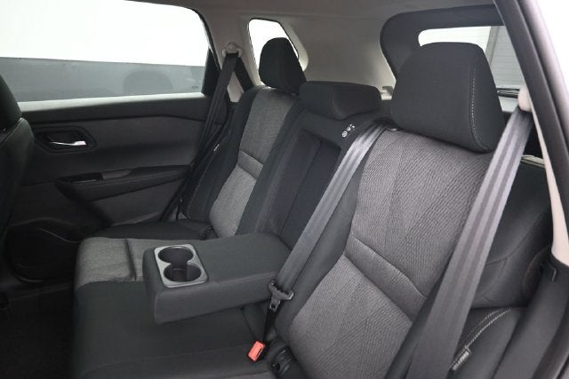 2027 Nissan Rogue SV