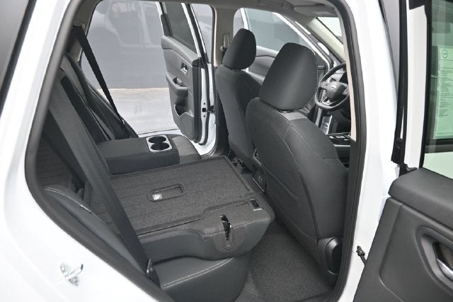 2027 Nissan Rogue SV