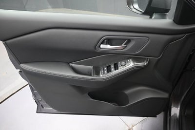 2027 Nissan Rogue SV