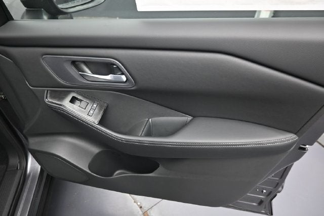 2027 Nissan Rogue SV