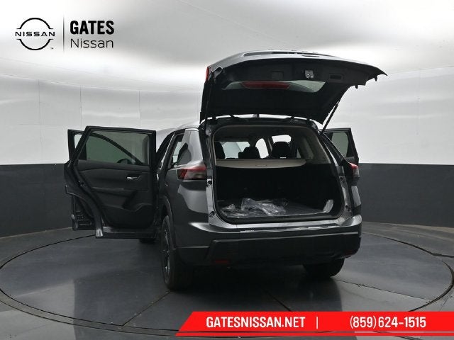2027 Nissan Rogue SV