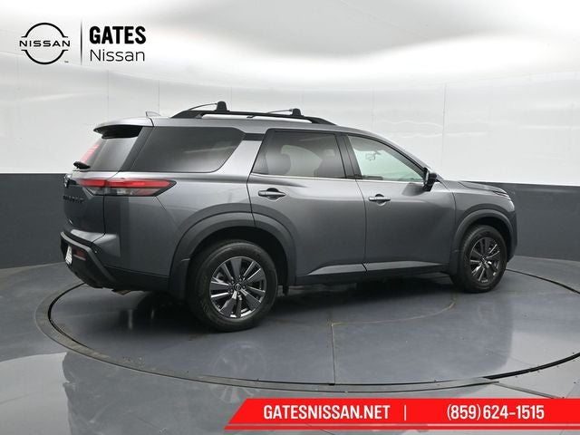 2023 Nissan Pathfinder SV