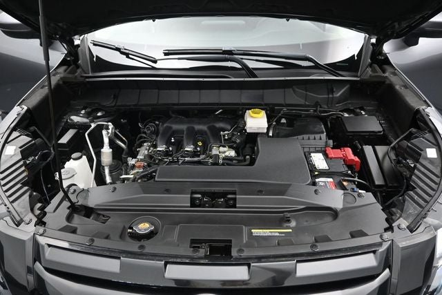 2023 Nissan Pathfinder SV