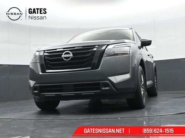 2023 Nissan Pathfinder SV