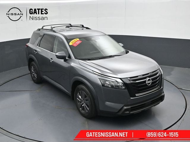 2023 Nissan Pathfinder SV