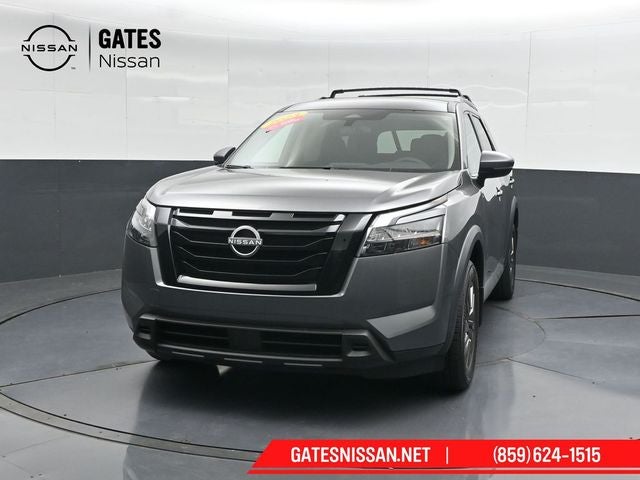 2023 Nissan Pathfinder SV