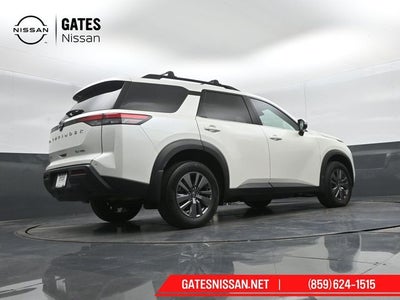 2024 Nissan Pathfinder SV