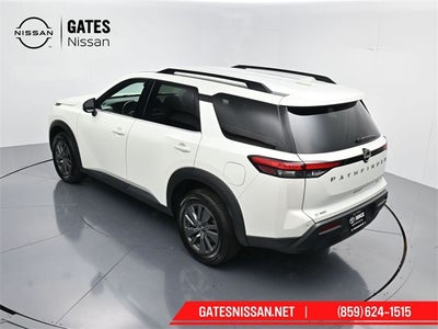 2024 Nissan Pathfinder SV