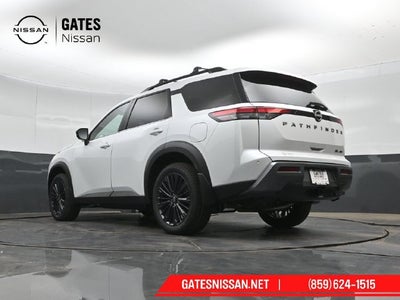 2026 Nissan Pathfinder SL