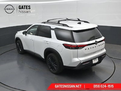 2026 Nissan Pathfinder SL