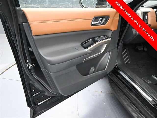 2025 Nissan Pathfinder Platinum