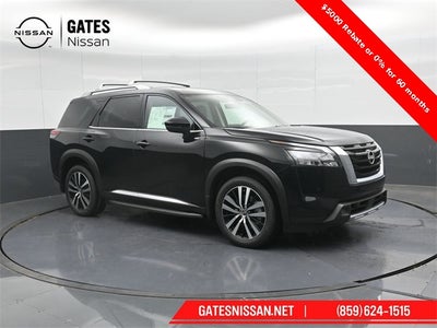 2025 Nissan Pathfinder Platinum