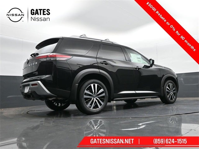 2025 Nissan Pathfinder Platinum