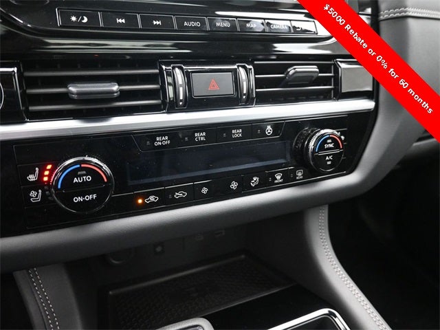 2025 Nissan Pathfinder Platinum