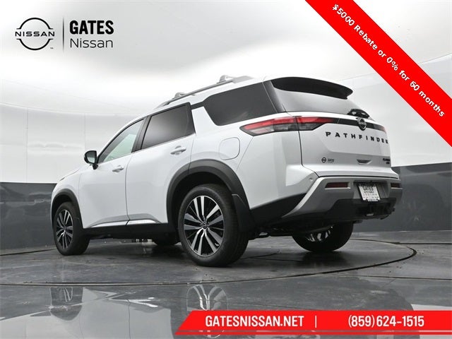 2025 Nissan Pathfinder Platinum