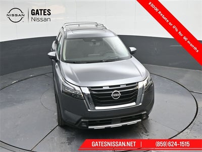 2025 Nissan Pathfinder Platinum