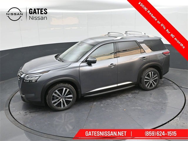 2025 Nissan Pathfinder Platinum