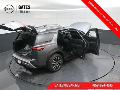 2025 Nissan Pathfinder Platinum