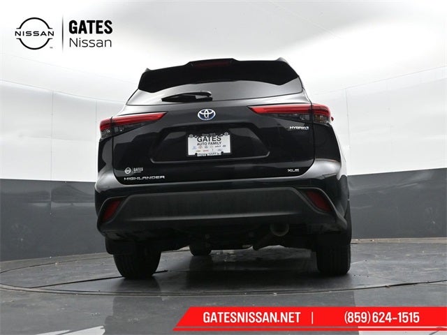 2022 Toyota Highlander Hybrid XLE