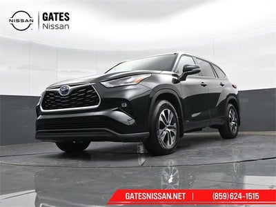2022 Toyota Highlander Hybrid XLE