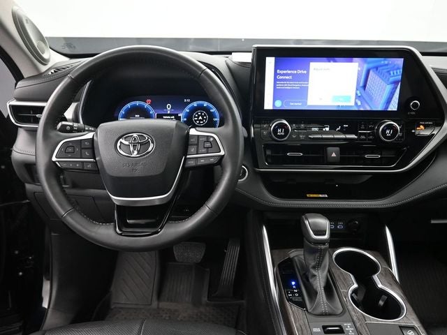 2024 Toyota Highlander Platinum