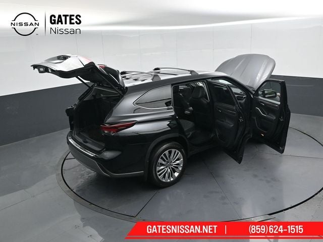 2024 Toyota Highlander Platinum