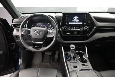 2021 Toyota Highlander XSE