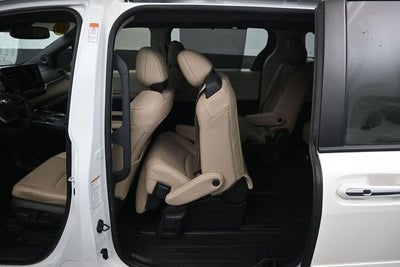 2021 Toyota Sienna Limited 7 Passenger