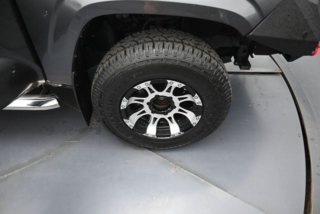2017 Toyota Tacoma SR