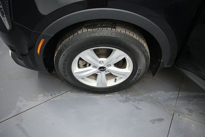 2024 Kia Sorento LX