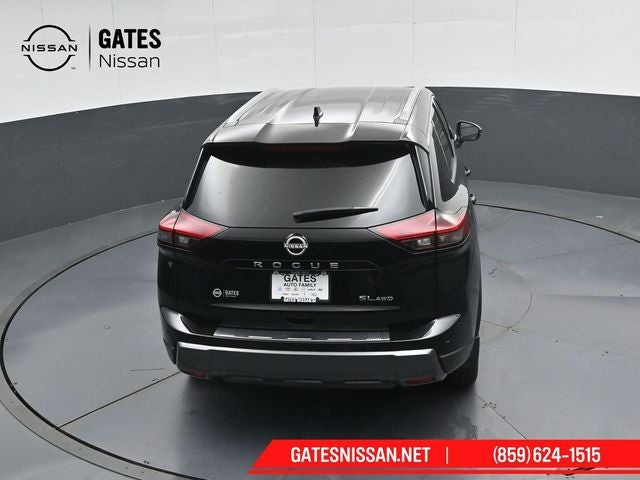 2025 Nissan Rogue SL