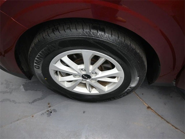 2023 Kia Carnival LX