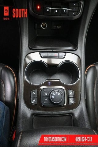 2022 GMC Acadia AT4