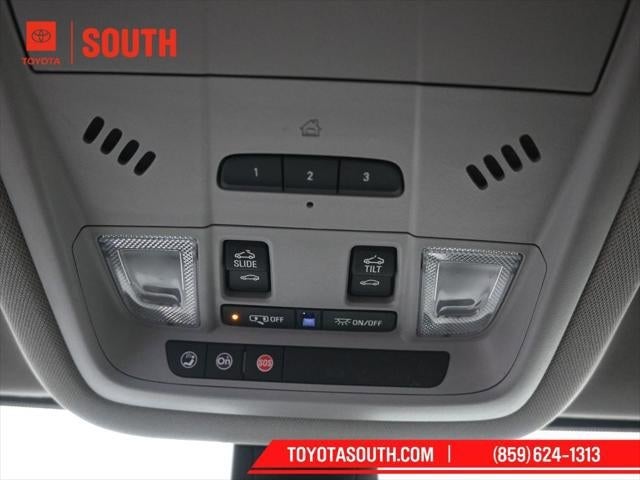 2022 GMC Acadia AT4