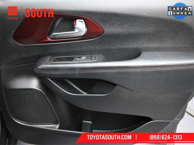 2020 Chrysler Pacifica Limited 35th Anniversary