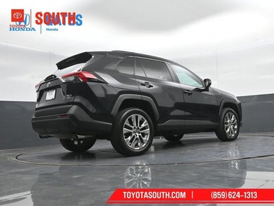 2019 Toyota RAV4 XLE Premium