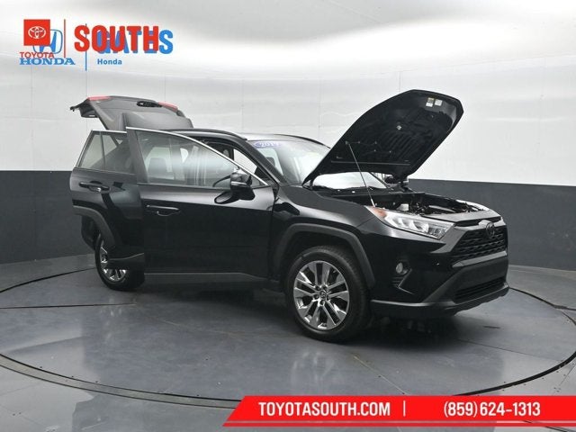 2019 Toyota RAV4 XLE Premium