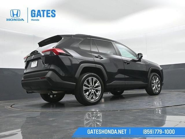 2019 Toyota RAV4 XLE Premium