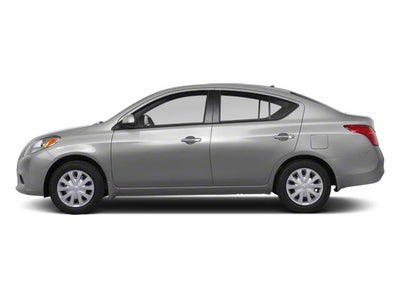2013 Nissan Versa SV