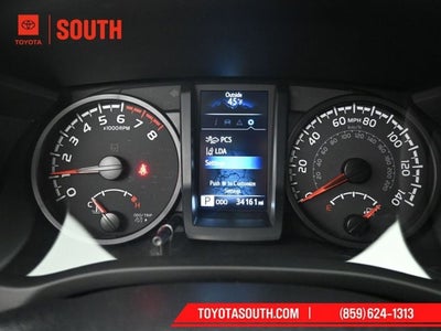 2022 Toyota Tacoma 4WD SR5