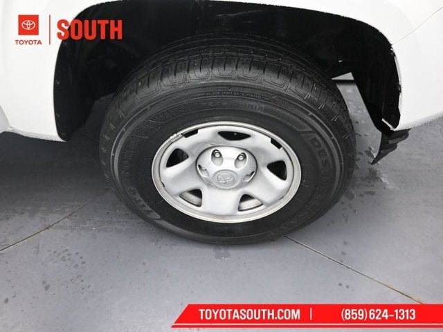 2022 Toyota Tacoma 4WD SR5