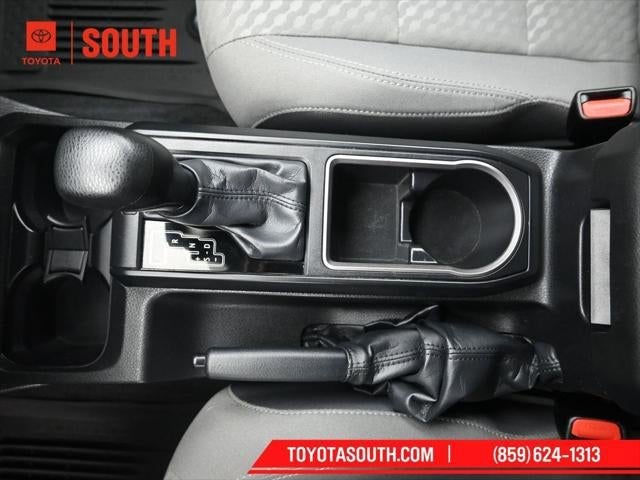 2022 Toyota Tacoma 4WD SR5